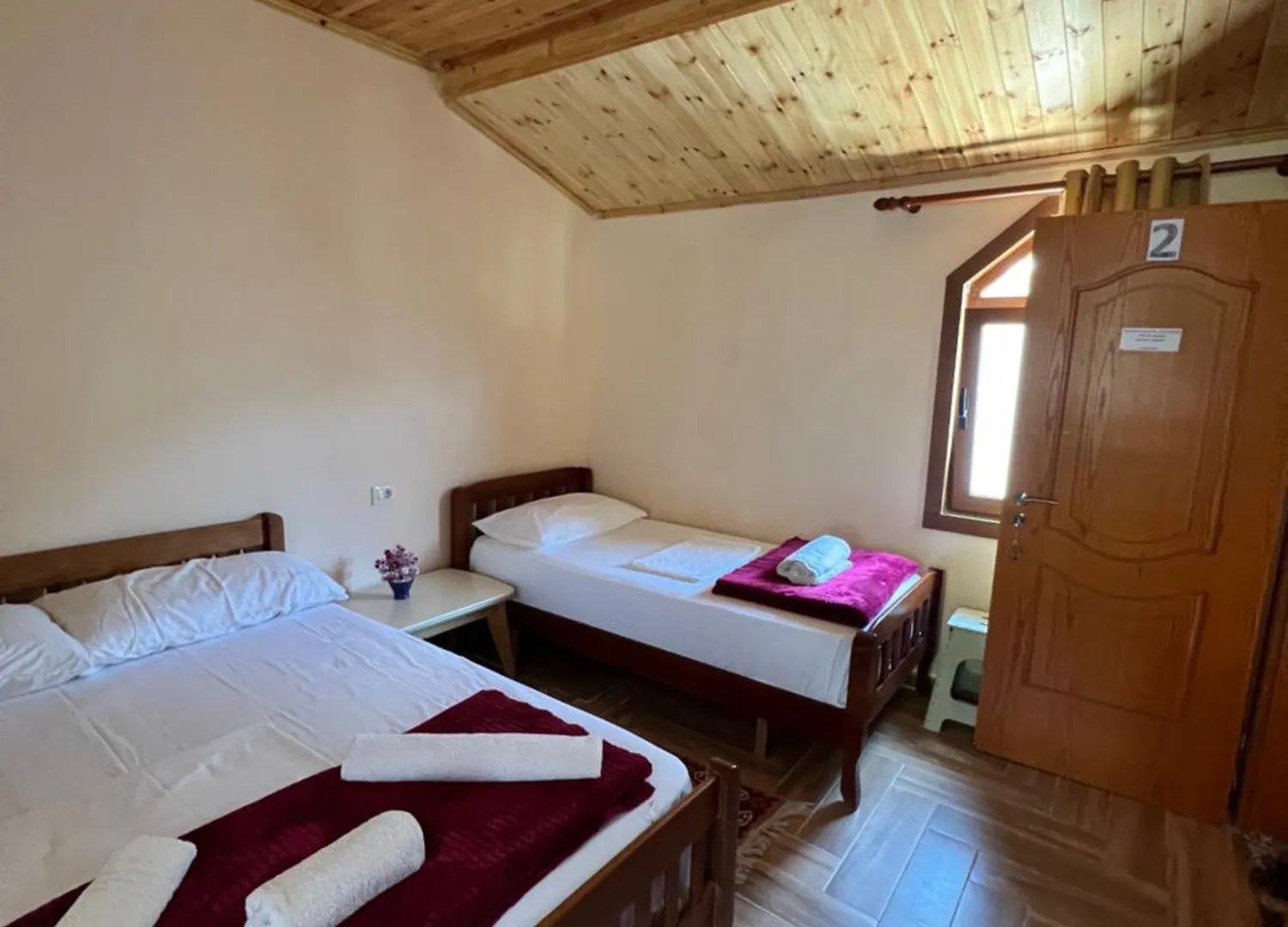 Guest House Shtepiza Theth